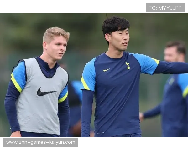 热刺全新边路战术训练:速度与对抗的完美结合,为冠军而战!